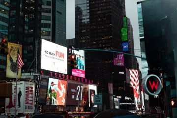 LED Screen vs Videowall